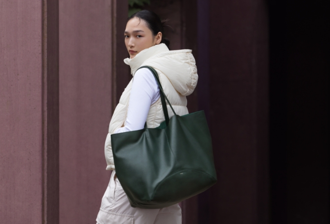WAKO MANACO トートバッグ ミディアム　レザーバッグ　ブラック MANACO トートバッグ ミディアム ネイビー |トートバッグ | WAKO