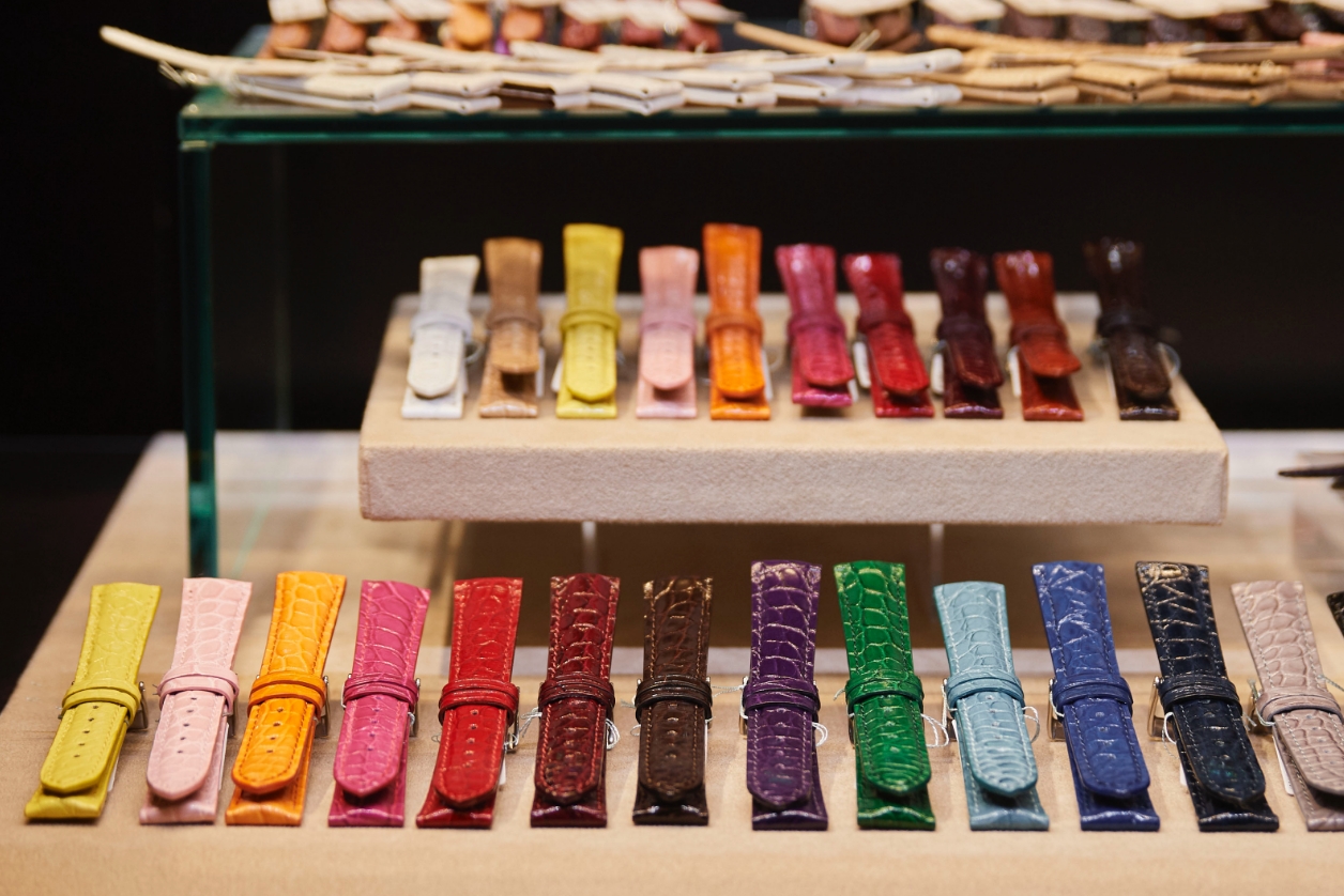 純銀和光 時計を多彩に変化させる和光のウオッチベルト │ WAKO INDEX 024