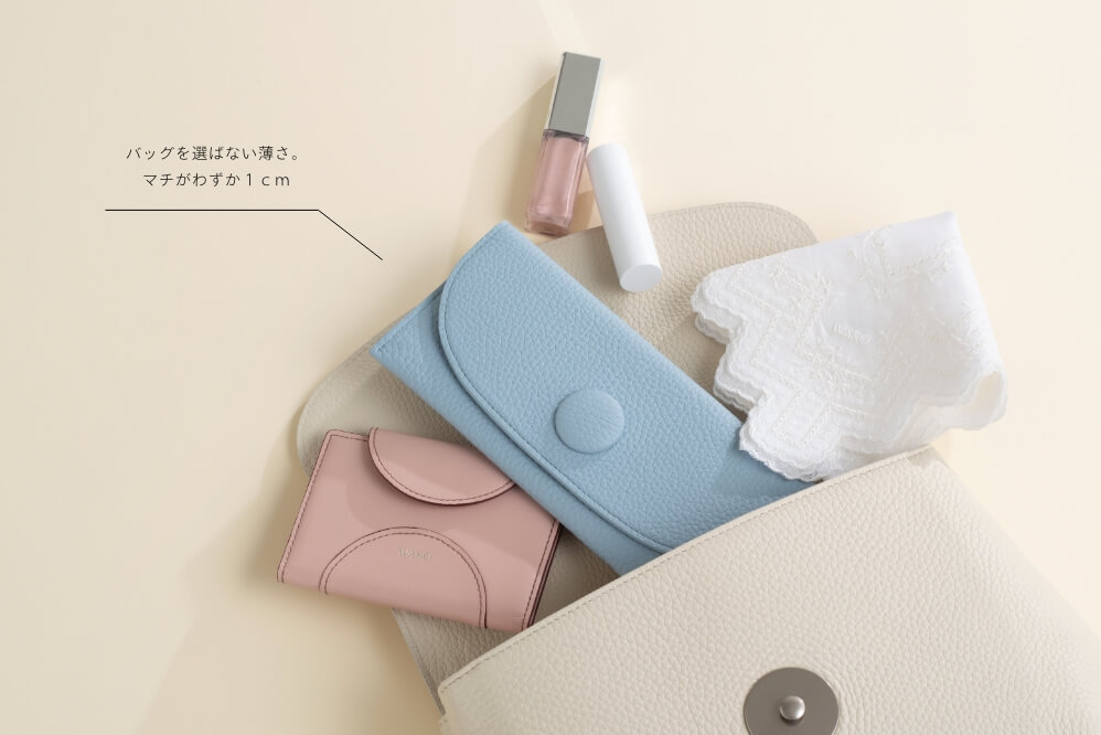 スリムになった「MANACO」の⻑財布｜ WAKO INDEX 256