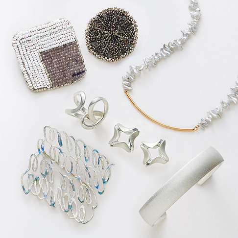 ♠ シルバージュエリー多数　白玉などジュエリーおまとめ Anthology―15作家のジュエリー展― | 展覧会のご案内 | セイコーハウス